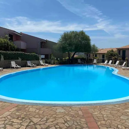 Grandpa In With Swimming Pool Apartment Badesi